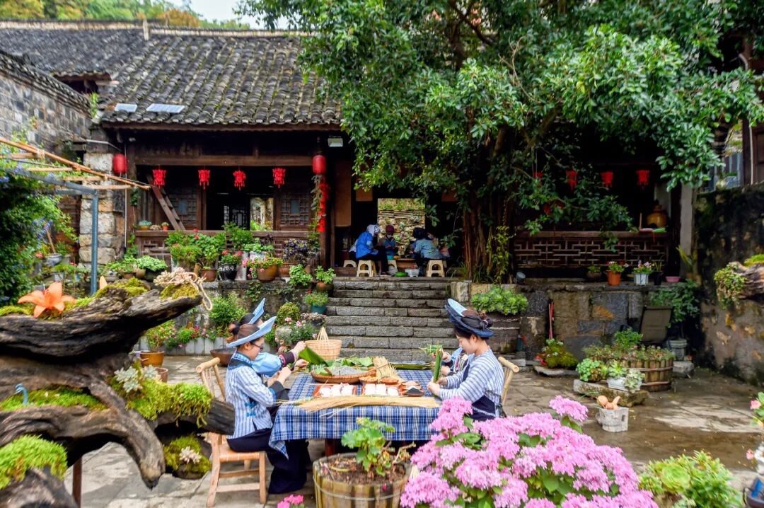 非遗味润万家，匠心传百年——“贵州胖四娘”让布依美食香飘全国